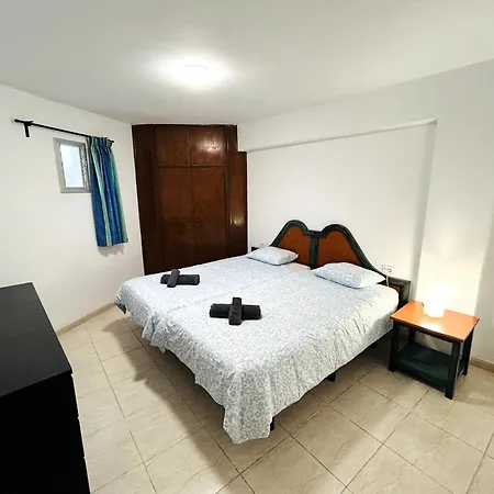 Comfy Flores 1e With Pool Appartement